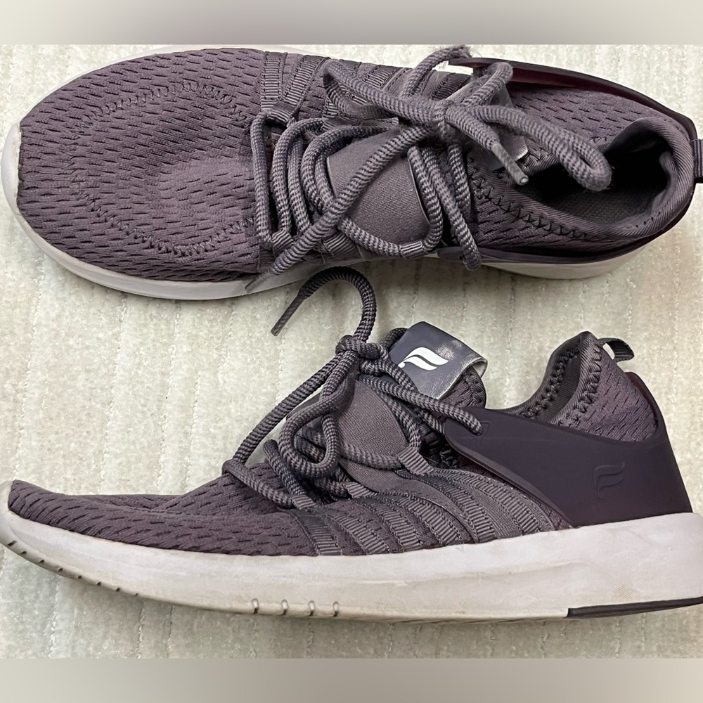 Woman’s purple Fabletics shoes • size 6.5